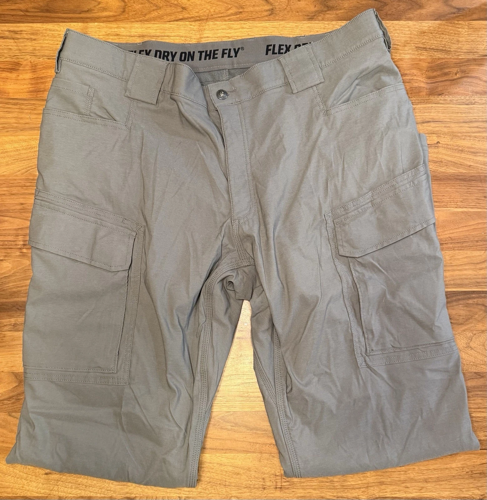 Duluth Trading Cargo Pants Mens 42x34 Flex Dry On The Fly Relaxed Fit Grey Nylon