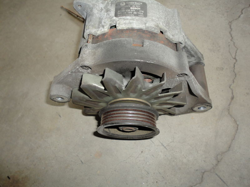 Alternator BOSCH  2.2 Liter 4CYL  89 90 91 Chrysler Maserati TC 