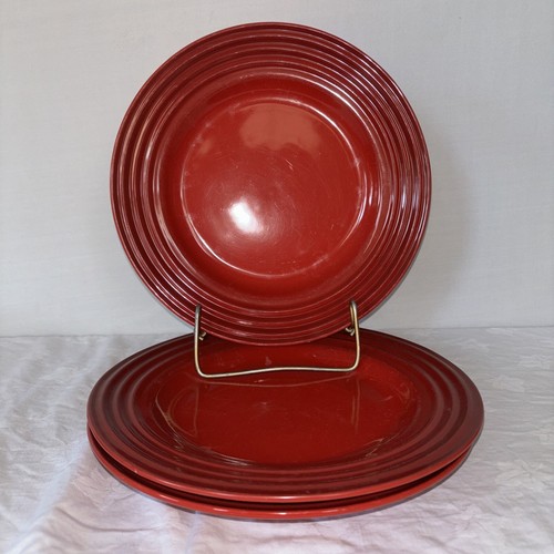 set of 3 LE CREUSET RED/CERISE Salad PLATES 10 Inches OMBRÉ RIM CHERRY - Picture 5 of 18