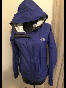 north face impermeavel