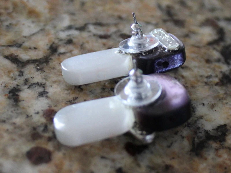 Designer Earrings Amethyst Green Swavorski Crystal Silver artist J Jansen Unique - Image 4 of 4