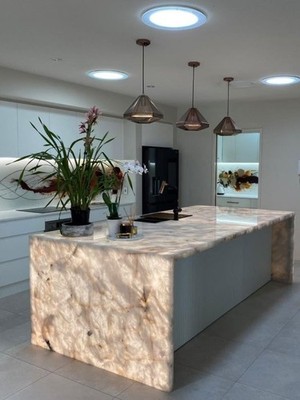 Calacatta Classique Quartz Prefab Countertop Slab   Modern Marble Style Surface