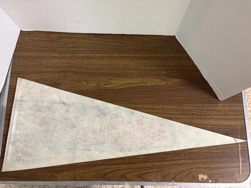 Vintage 1989 Detroit Tigers Full Size Felt Pennant - Image 2 of 4