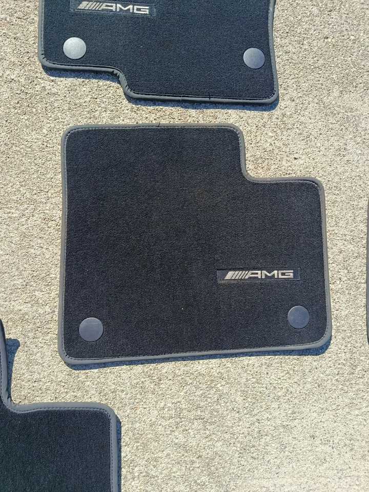 Juego de alfombrillas alfombrillas delanteras y traseras 13-16 Mercedes X166 GL550 GL350 OEM LEER Foto 3 de 4