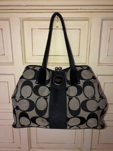 coach 3 compartment handbag