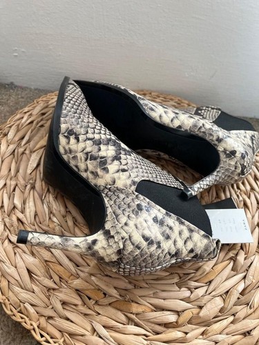 NWT Size 35 Zara Brown black Snake Print pull tab stretch Pointed Toe Booties - Picture 6 of 7