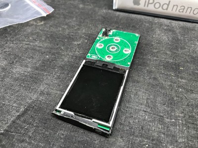 iFixit va vendre des pièces officielles pour réparer certains produits