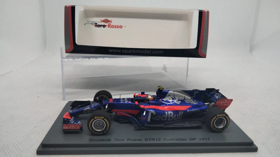 Spark  SCUDERIA TORO ROSSO STR12 AUSTRALIAN GP 2017 CARLOS SAINTZ JR  SCALA 1:43 - Immagine 2 di 4