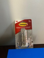 NEW COMMAND LARGE DOUBLE WALL HOOK BRUSHED NICKEL DAMAGE FREE DECORATING 1 HOOK
