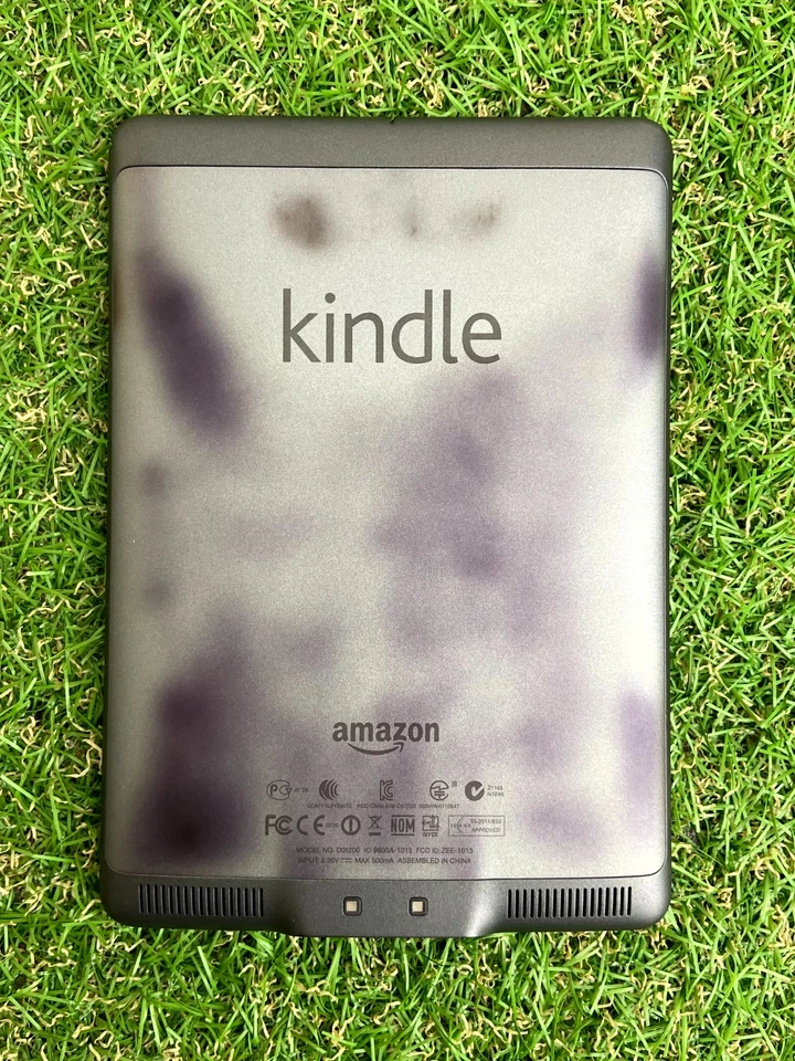 Amazon Kindle Touch 4th Gen D01200 WiFi E-Reader (E70) - Image 4 of 4