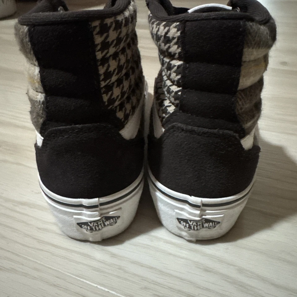 Top alto a cuadros Fillmore para mujer VANS talla 7,5 Foto 3 de 4