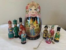 Wooden Matryoshka Russian Nesting Doll w/ 8 Christmas Ornaments Painted Art 