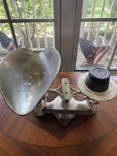 ENTERPRISE CAST IRON ANTIQUE SCALE NUM. 4 JACOB BROTHERS WHITE WITH TWO WEIGHTS