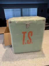 Taylor Swift - The Life Of A Showgirl Vinyl Case NEW IN BOX