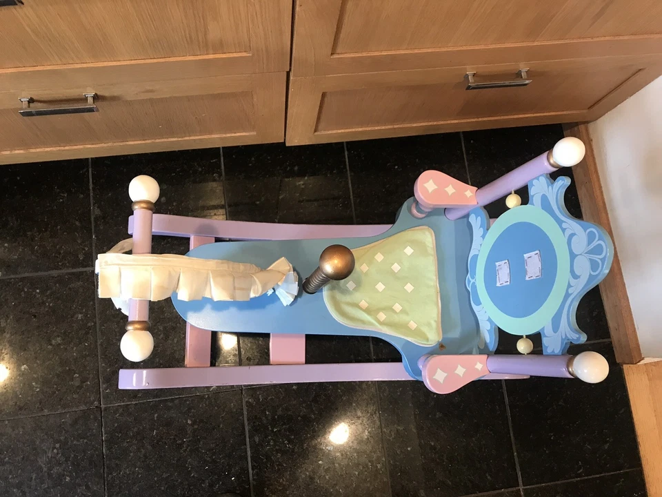 Cadeira de Balanço Levels of Discovery Rock A Buddies Royal Kid Cavalo "Kiddie -Ups" - Imagem 2 de 4