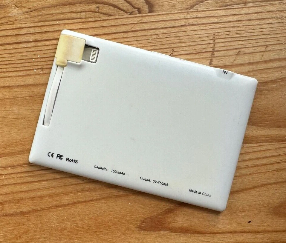 TravelCard Credit Card Wallet Sized Charger iPhone Battery Power Bank - Image 2 of 2