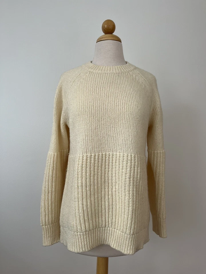 BANANA REPUBLIC ITALIAN YARN Chunky KNIT SWEATER Buttercream SIZE M