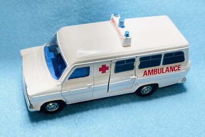 dinky toys Ford Transit Van イングランド製 Dinky Toys Ford Transit Van Ambulance - 1970's - Side Door Opens