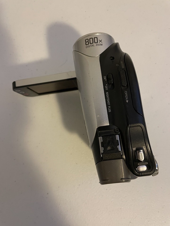 Sony DCRDVD205 Handycam Camcorder. Used Not Tested As No Cord To