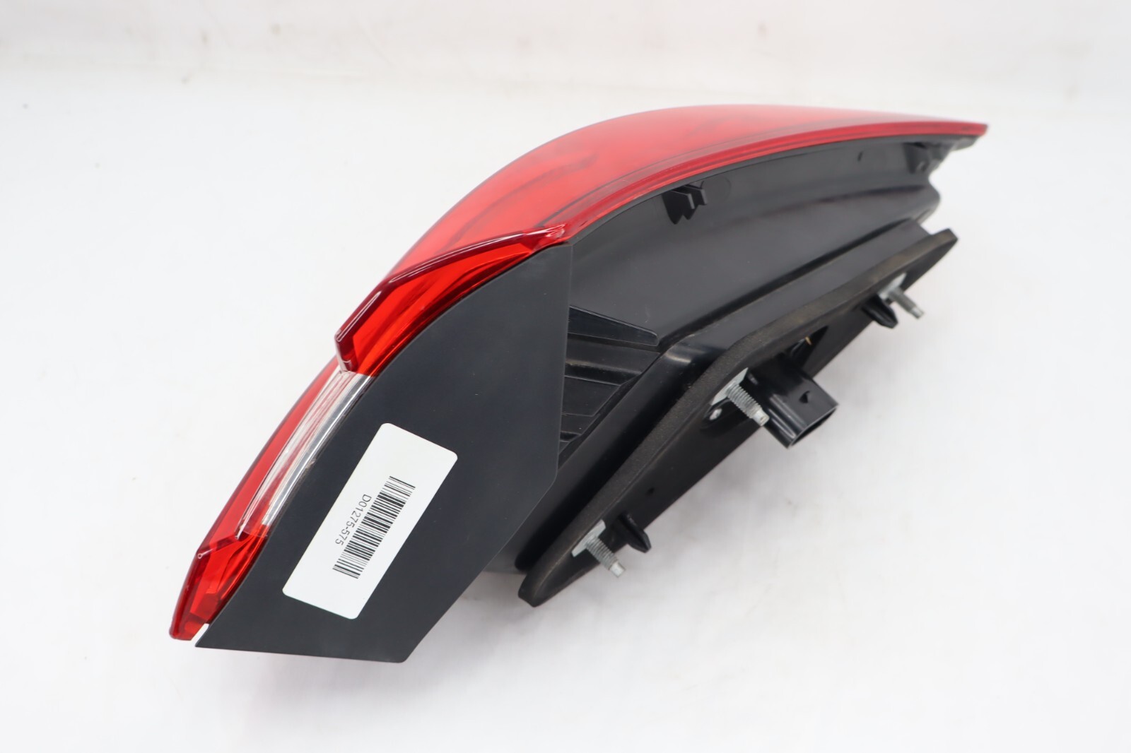 2014-2017 Maserati Quattroporte M156 Rear left driver outer tail light lamp OEM