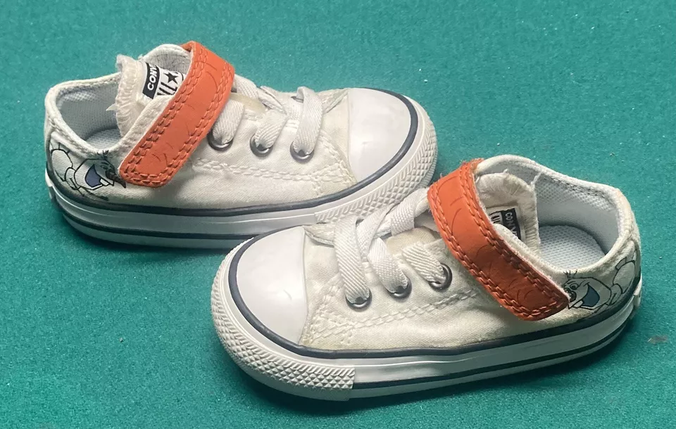 Zapatos Converse Disney Frozen para niños pequeños talla infantil 5 blancos con correa Olaf en los laterales Foto 2 de 4