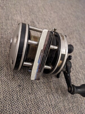 Moulinet de pêche Abu Garcia Ambassadeur 5500-C3 Suède main droite