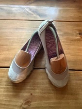 Skechers Memory Foam Beige Casual Flats Size 8