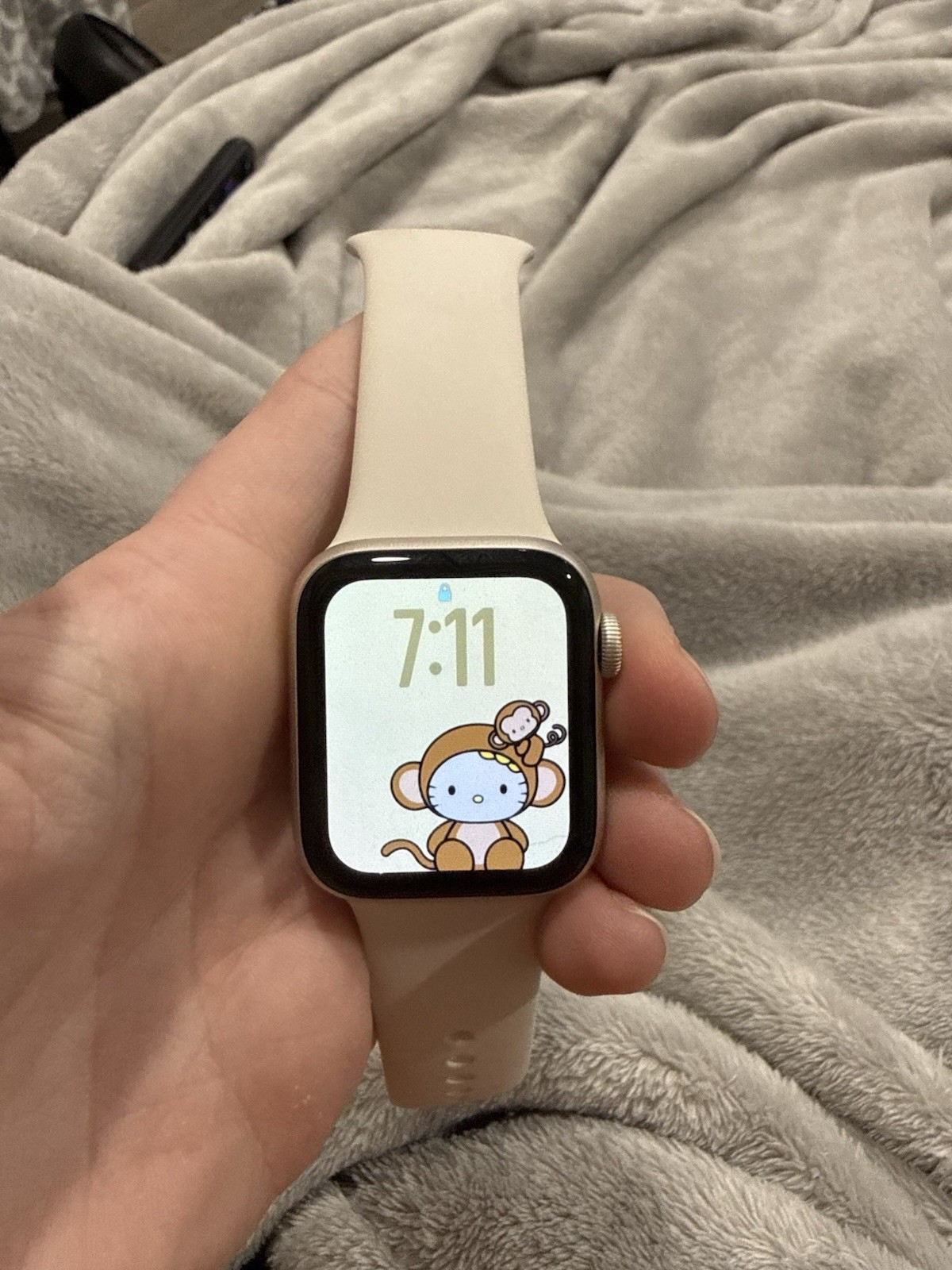 iPhone Iwatch SE WIFI AND CELLULAR UNLOCKED