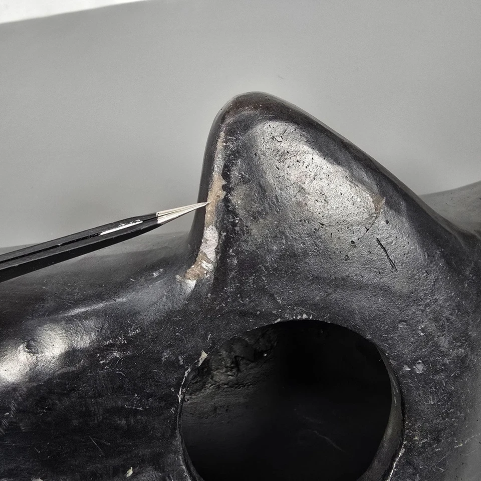 Estatuilla de cerámica de delfín negro y azul Manuel Felguerez con diseño tribal de 12" de largo Foto 4 de 4