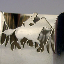 STERLING SILVER HORSE RIDING RACING NAPKIN RING 1985 ANIMAL 28g