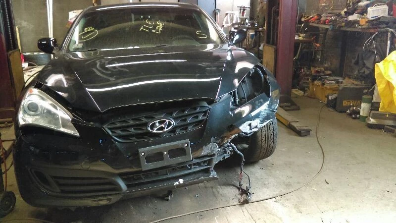 Hyundai Genesis 09-16 cupé trasero de vidrio térmico con antena de diversidad  Foto 4 de 4