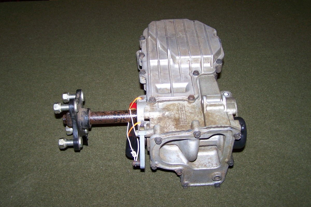 CUB CADET Z-FORCE ZERO TURN RIGHT HAND WHEEL MOTOR TRANSMISSION