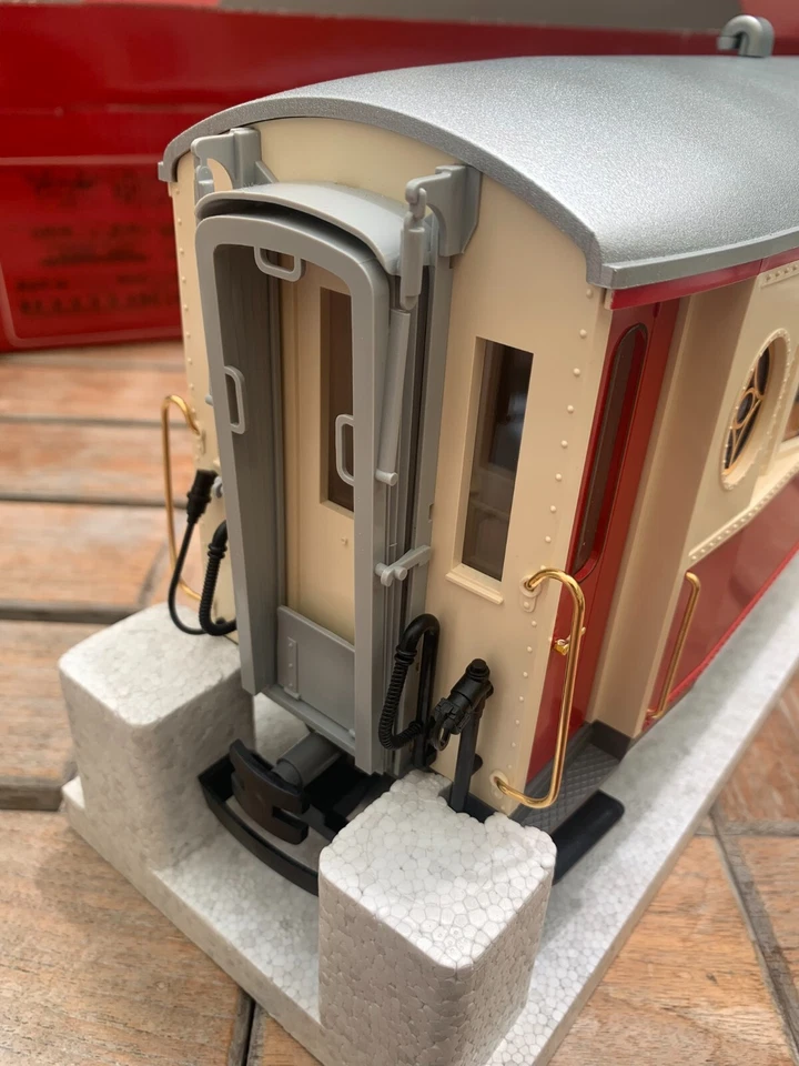 RARE LGB 30653 RhB SOS PASSENGER CAR LIMITED EDITION - NEVER RUN OR DISPLAYED! - Image 3 of 4