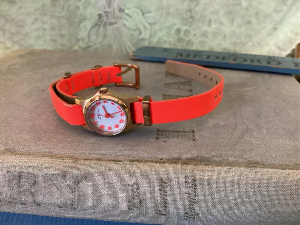 Marc by Marc Jacobs Women's Henry White Dial Leather Strap Watch Fresh Battery - Image 3 of 4