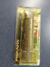 Fiskars Brayer Backgrounds Holly Roller Model  9323 New NIP