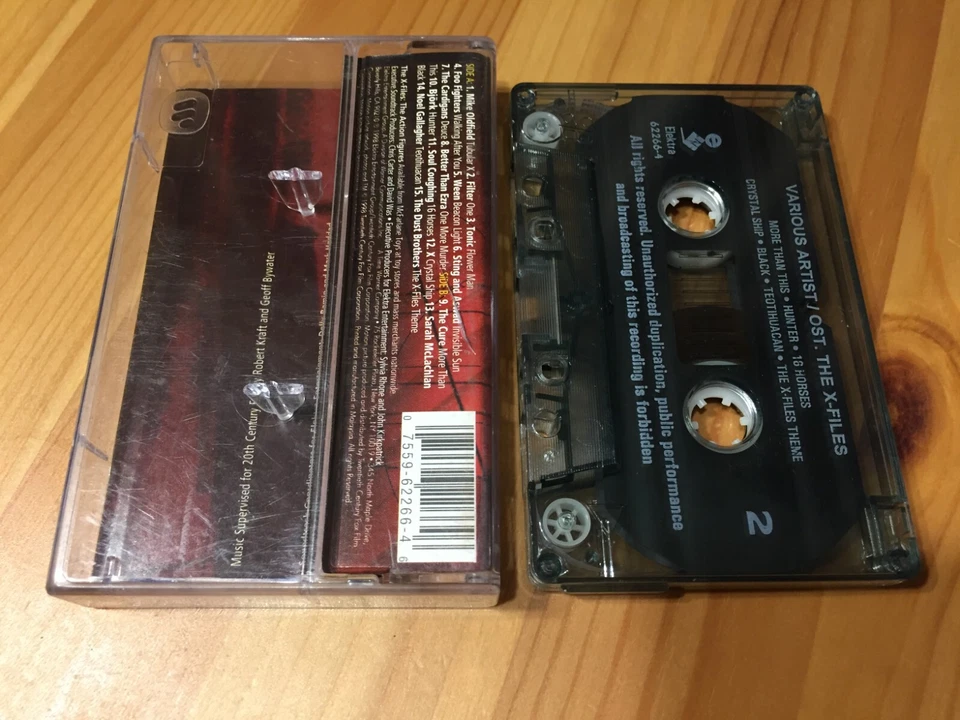 The X-Files: The Album OST Soundtrack Cassette Tape The Cure Foo Fighters Ween - Image 2 of 4