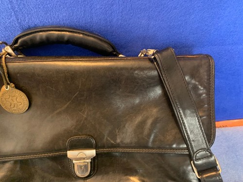 Tony Perotti Black Leather Briefcase Business Bag NO KEY WEAR ON BOTTOM - Picture 3 of 23