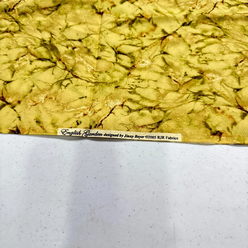 RJR JINNY BEYER BATIK ACOLCHADO TELA ALGODÓN INGLÉS JARDÍN AMARILLO 43X46 1,2 años Foto 4 de 4