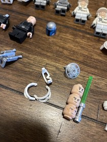 LEGO &reg; - Star Wars &trade; - Set 75146 - sw0765 Minifigure Pieces Lot Incomplete