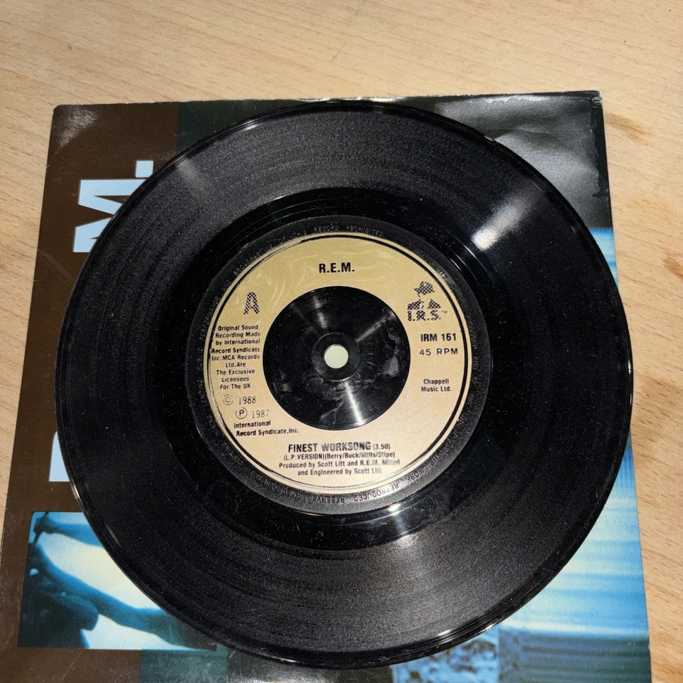 Finest Worksong : R.E.M. : 7 inch vinyl - Image 3 of 4