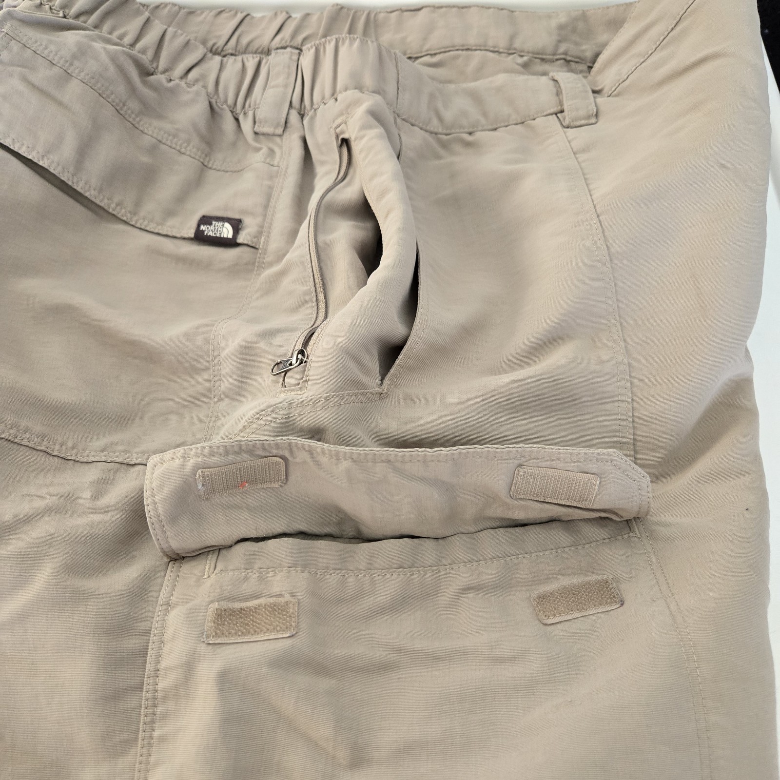 The North Face Convertible Hiking Pants Mens XL Zip Off Khaki Beige Small Flaw thumbnail 13