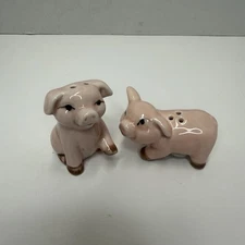 Pink Pig Ceramic Salt & Pepper Shakers Cute Farm Animal Kitchen Decor Set
