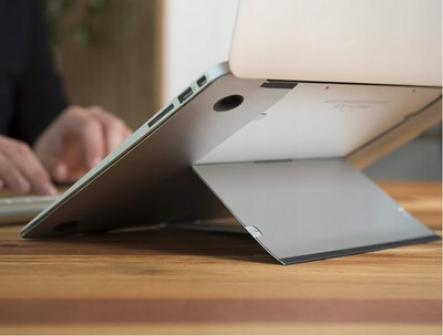 BakkerElkhuizen UltraStand Ergonomic Stand for MacBook Pro 13  Silver