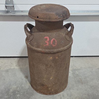 SULAR Vintage Brown Metal Milk Can Dairy Container with Lid, Number 30 24'' Tall