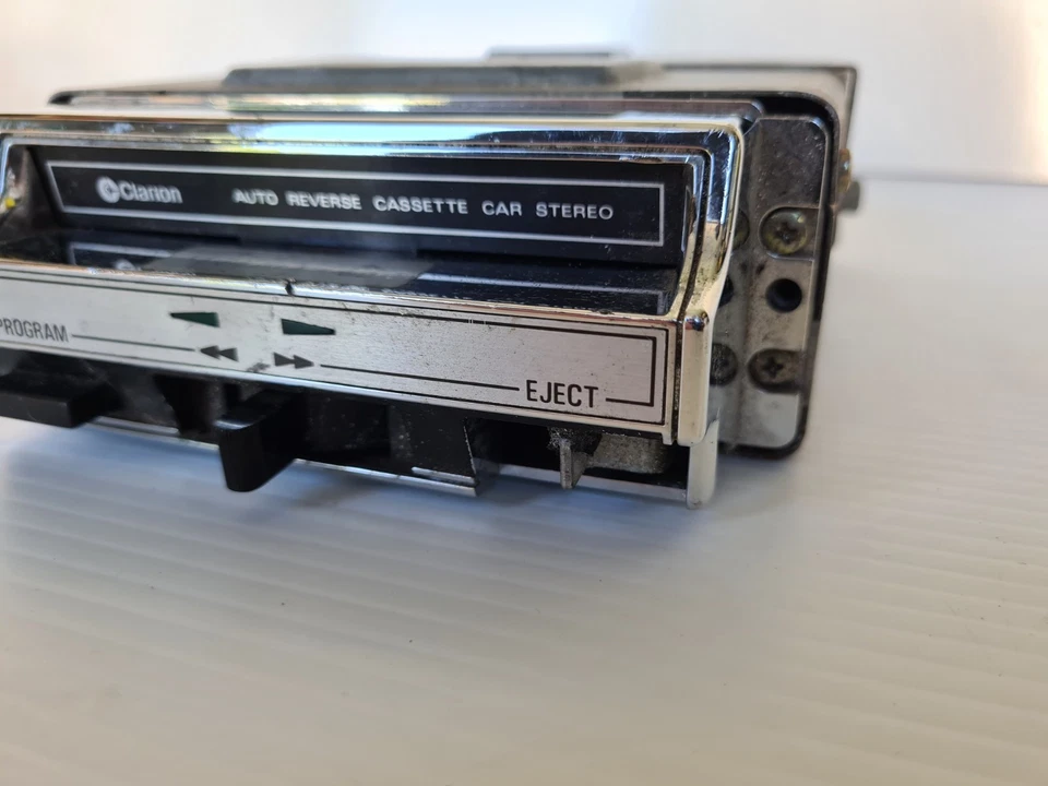 Genuine C210 Clarion Cassette Player Head Unit For Nissan Skyline PN-824E Datsun - image 4 of 4