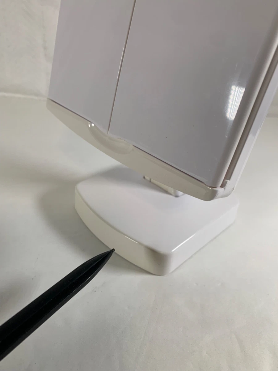 Conair True Glow LED Magnifying Mirror white tested works travel battery