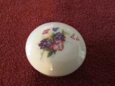 Small round trinket box covered dish 
