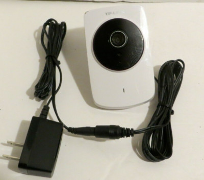 TP-LINK NC220 Wireless Day/Night Cloud Camera, Bundle