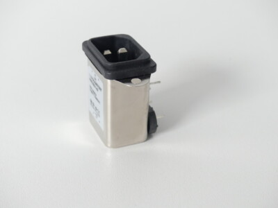 Schaffner FN9226B-1-02 Gerätestecker 250V - ungebraucht! -