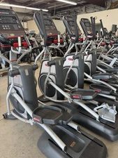 StarTrac 8CT Cross Trainer Cardio Elliptical